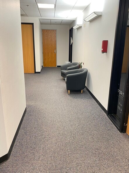 More Photos Of 517 N Westhill Blvd, Appleton Freestanding For Lease