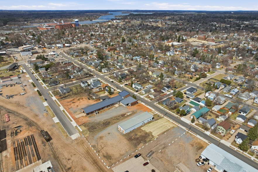 More Photos Of 2109 Madison St, Stevens Point Warehouse For Sale