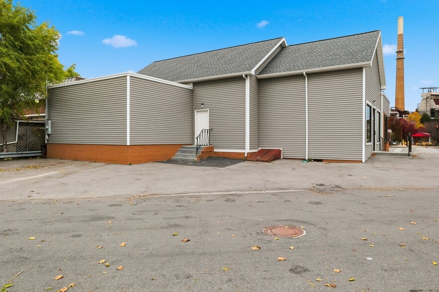 More Photos Of 211 W Ridge Rd, Rochester Storefront For Sale