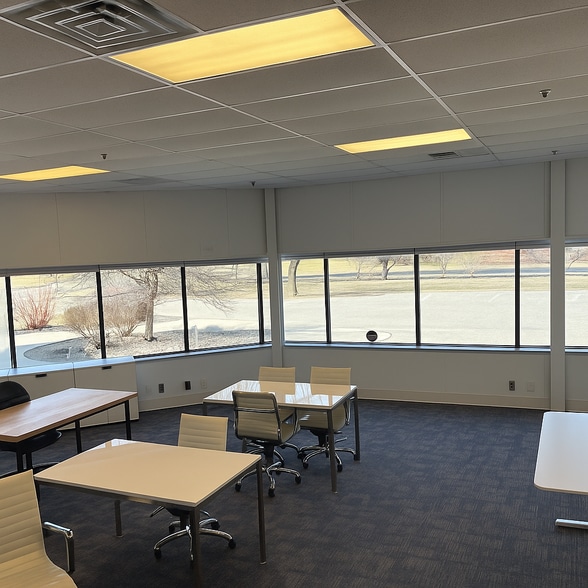 More Photos Of 1512 Woodland Dr, Saline Warehouse For Lease