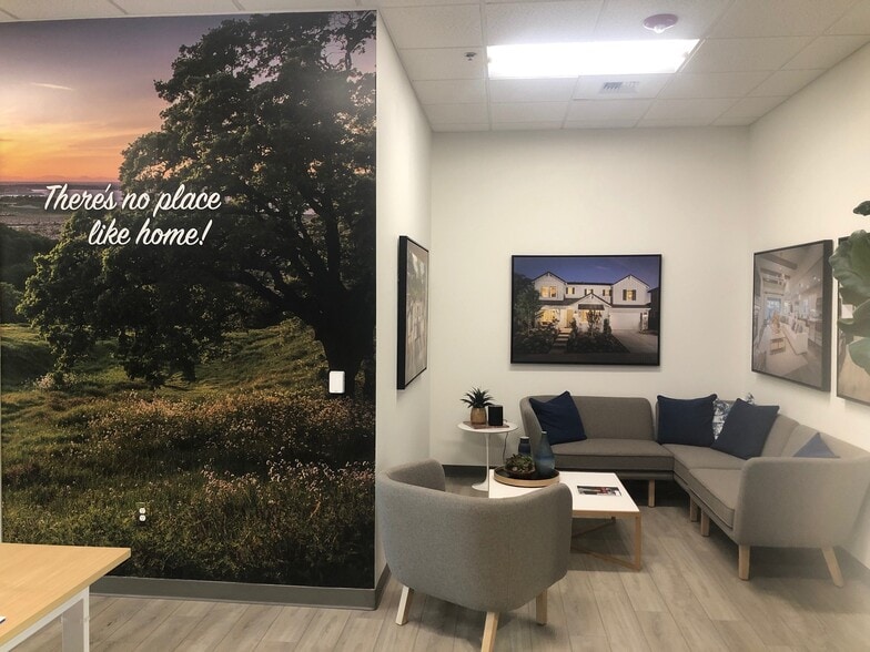 More Photos Of 1025 Creekside Ridge Dr, Roseville Office For Sale