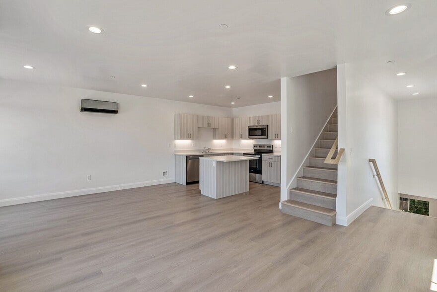 More Photos Of 321 E 2100 S, Salt Lake City Apartments For Sale