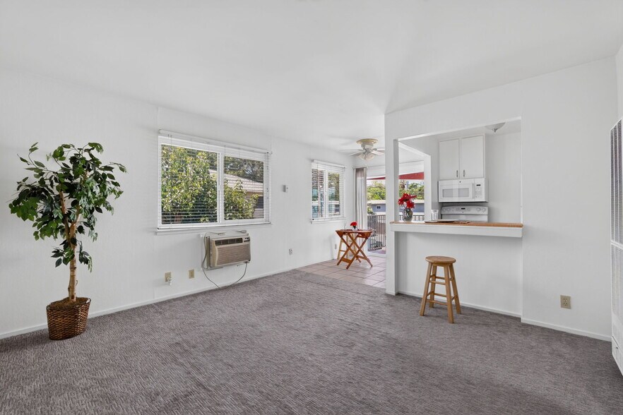 More Photos Of 614 17th St, Sacramento Apartments For Sale