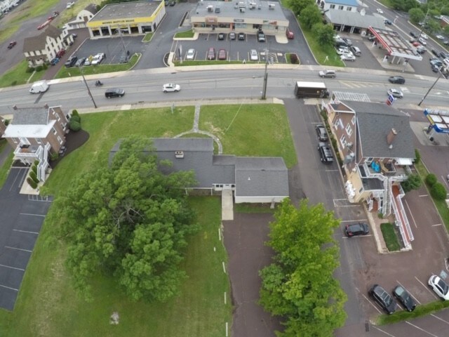 More Photos Of 650 E Broad St, Souderton Freestanding For Lease