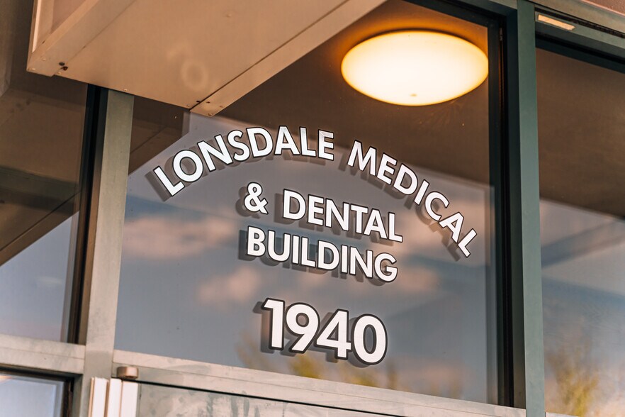 More Photos Of 1900-1950 Lonsdale Ave, North Vancouver Medical For Lease