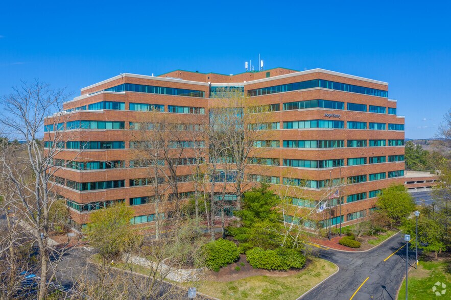 More Photos Of 35 Village Rd, Middleton Office For Lease