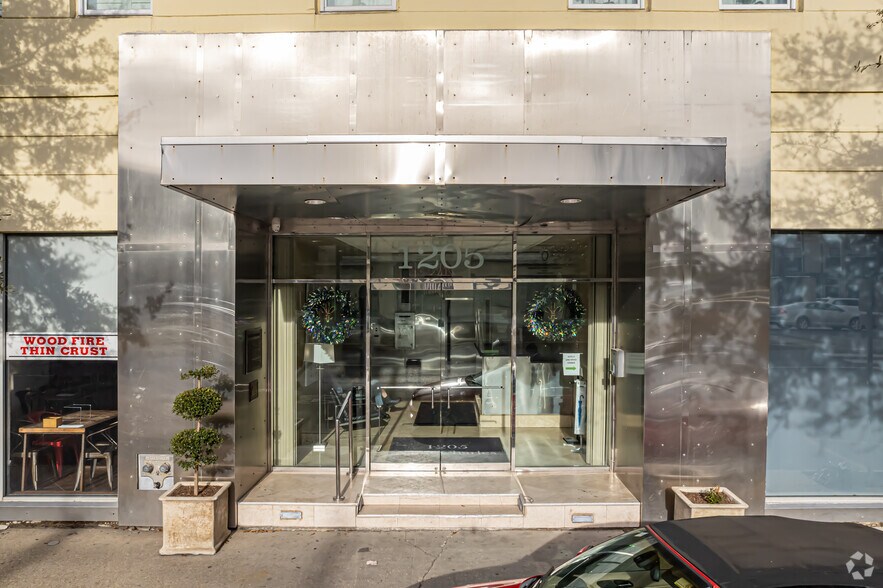 More Photos Of 1205 Saint Charles Ave, New Orleans Apartments For Sale