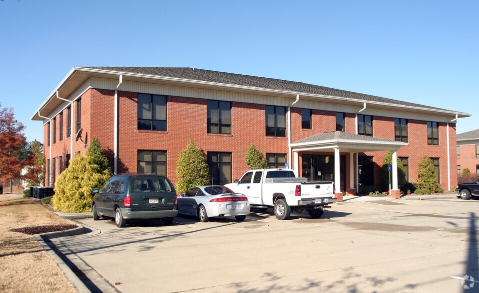 Primary Photo Of 8385 Cherokee Blvd, Douglasville Medical For Lease