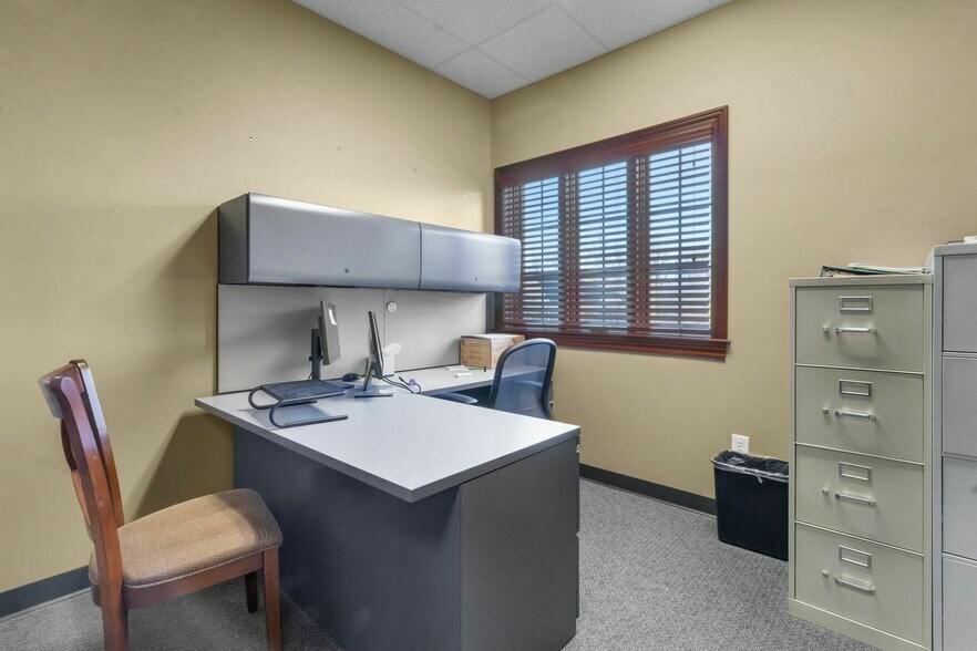 More Photos Of 695 Pro Med Ln, Carmel Medical For Sale