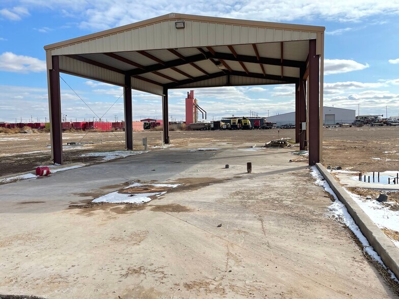More Photos Of 2006 Oil Mill Rd, Pecos Industrial For Lease