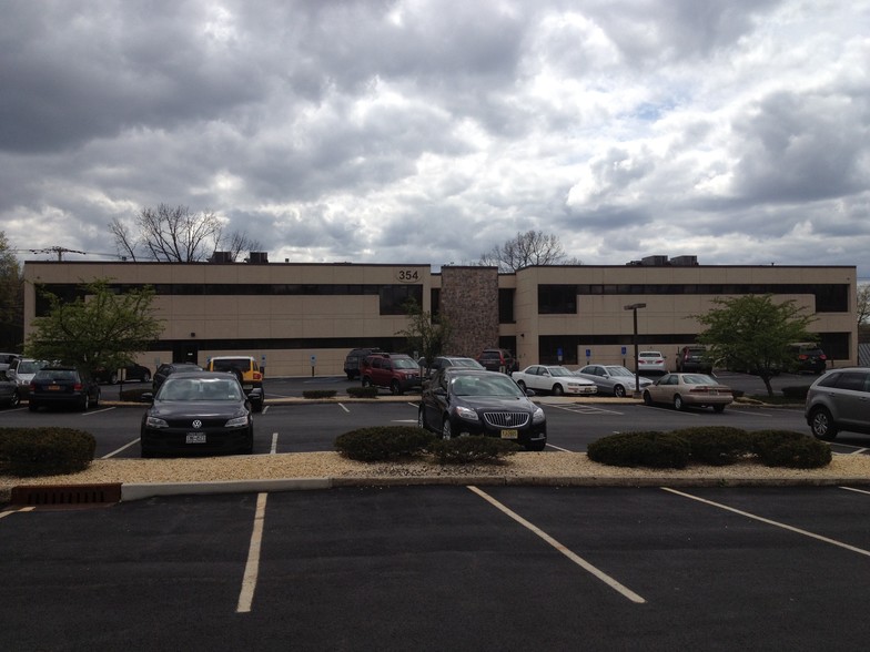 Primary Photo Of 354 Old Hook Rd, Westwood Medical For Lease