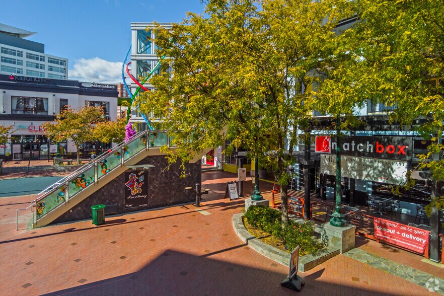 More Photos Of 8661 Colesville Rd, Silver Spring Unknown For Lease