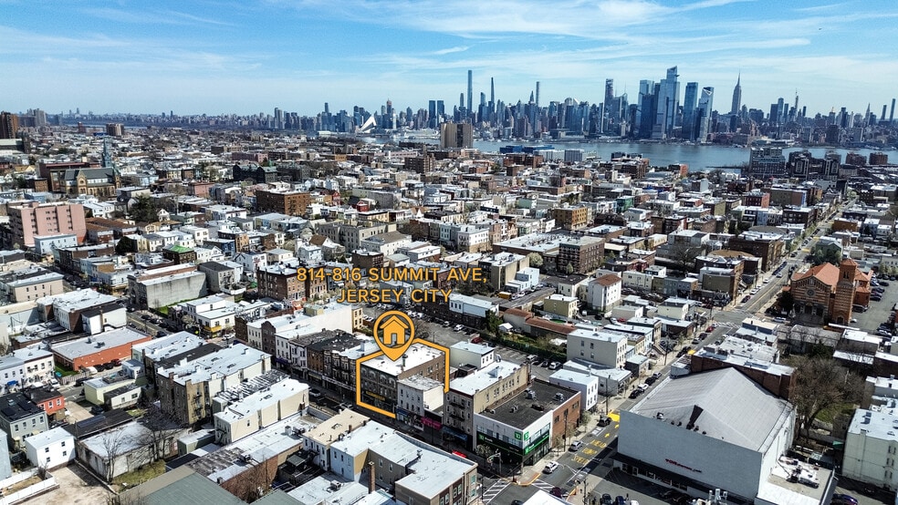 More Photos Of 814-816 Summit Ave, Union City Apartments For Sale