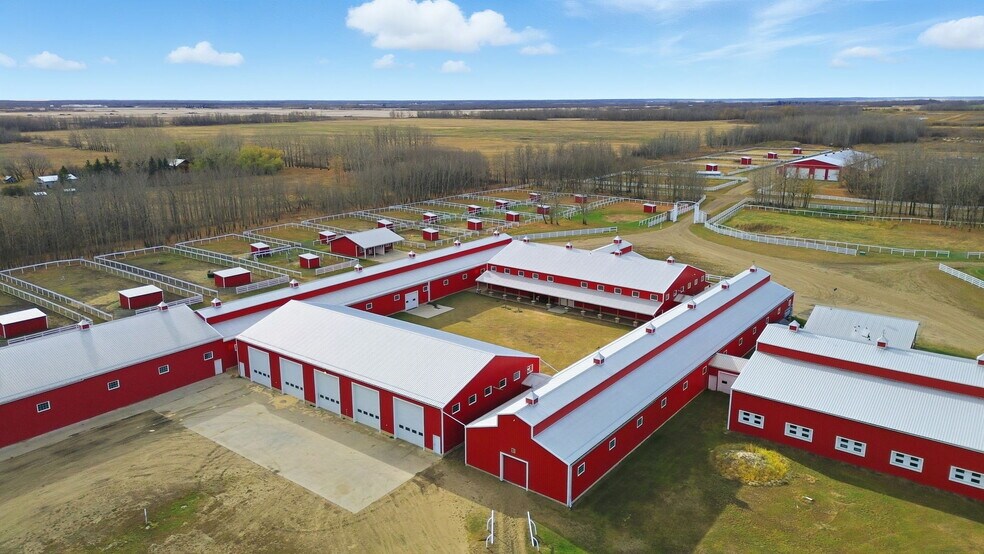 More Photos Of 58117 Range 211 Rd, Redwater Specialty For Sale