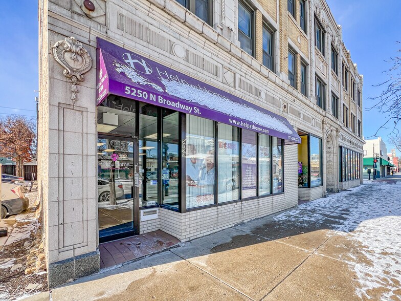 More Photos Of 5250 N Broadway St, Chicago Storefront For Lease