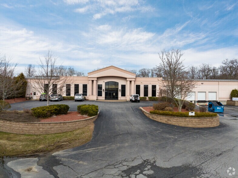 More Photos Of 25 Bond St, Haverhill Warehouse For Sale