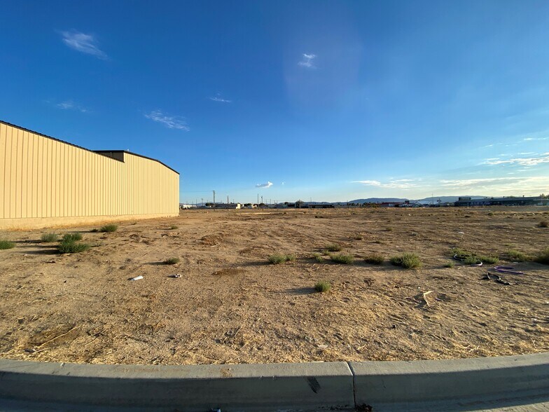 More Photos Of Nugent Street @ Trevor Avenue, Lancaster Land For Sale