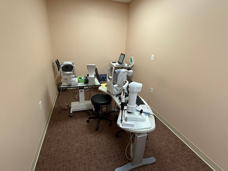 More Photos Of 21001 Sycolin Rd, Ashburn Office For Sale