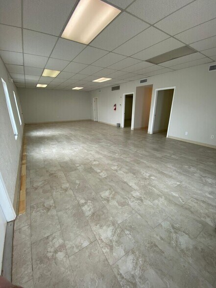 More Photos Of 3826 Tompkins Rd, El Paso Office For Lease