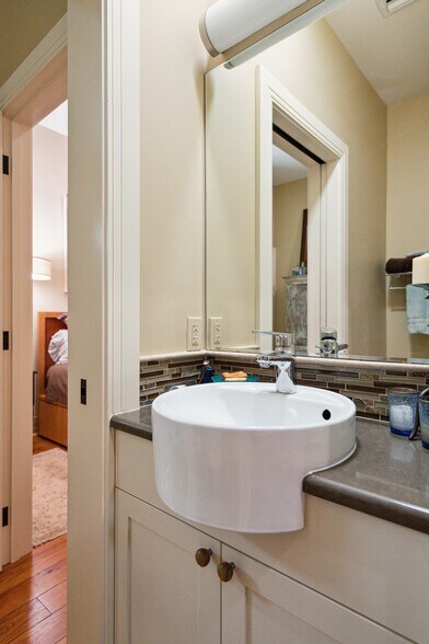 More Photos Of 46 State St, Charleston Office Residential For Lease