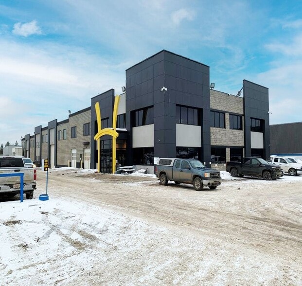 More Photos Of 315 Macalpine Cres, Fort McMurray Warehouse For Lease