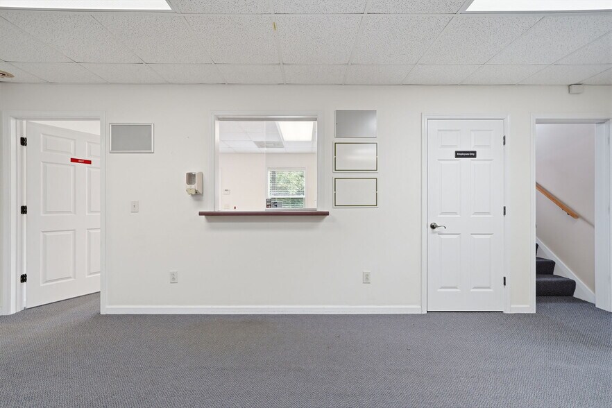 More Photos Of 70 Mountain Dr, Dahlonega Medical For Lease