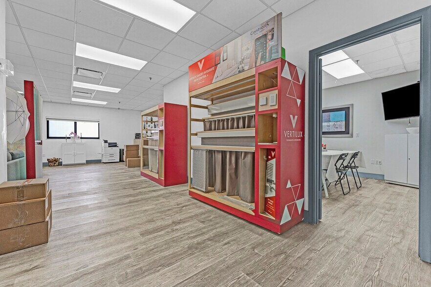 More Photos Of 6850 NW 74th St, Medley Warehouse For Sale