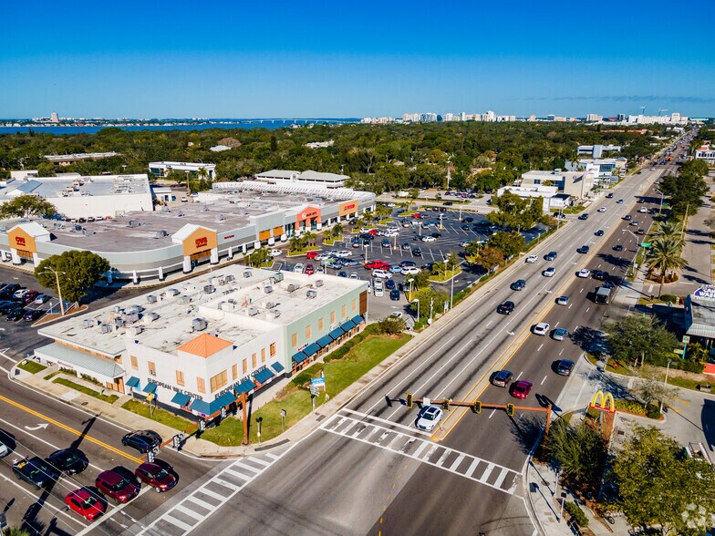 More Photos Of 3800 S Tamiami Trl, Sarasota Unknown For Lease