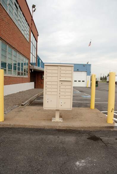 More Photos Of 6361 Thompson Rd, Syracuse Manufacturing For Lease