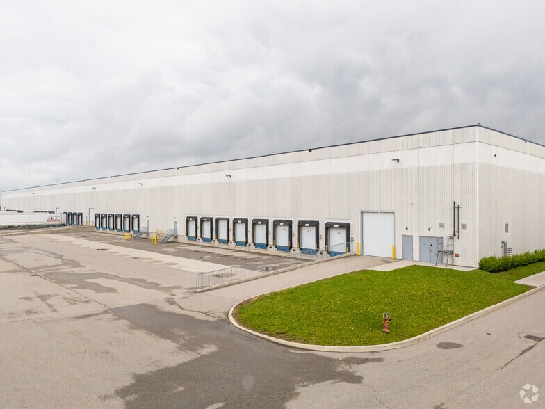 More Photos Of 45 Quarterman Rd, Puslinch Warehouse For Lease