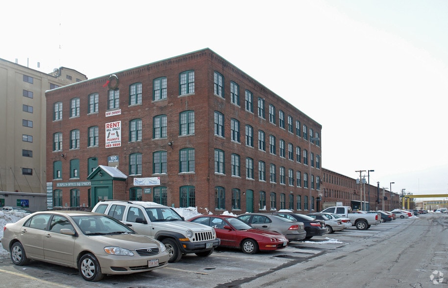 Primary Photo Of 100 Factory St, Nashua Warehouse For Lease