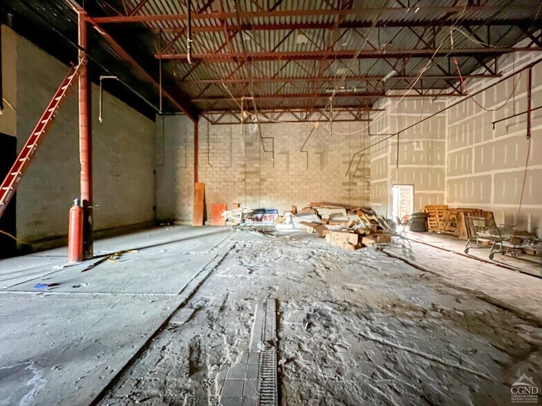 More Photos Of 15 Dardess Dr, Chatham Unknown For Lease