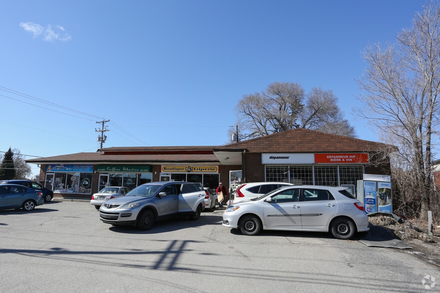 Primary Photo Of 1079 Rue Saint-Louis, Gatineau General Retail For Sale