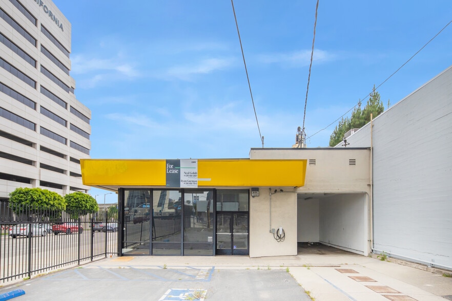 More Photos Of 11151 W Olympic Blvd, Los Angeles Freestanding For Lease