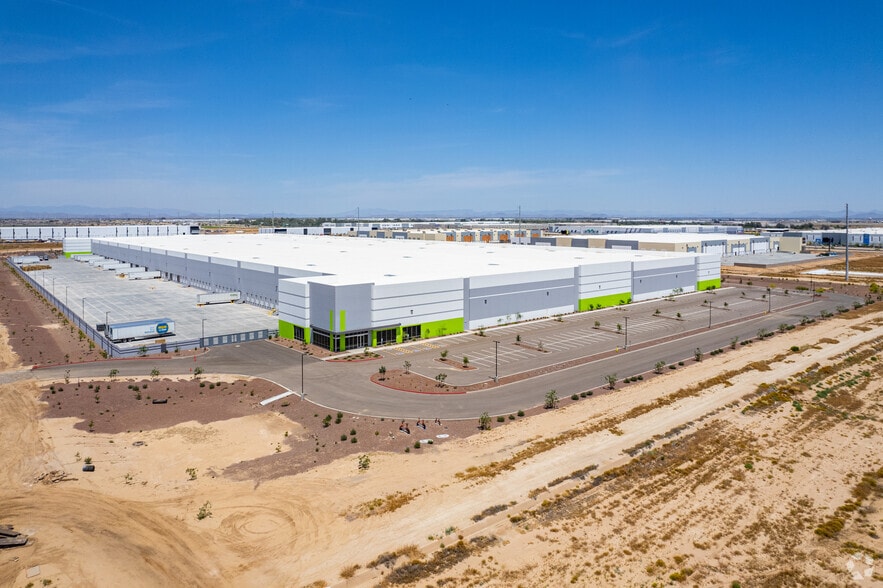 More Photos Of 6801 N Cotton Ln, Glendale Distribution For Lease