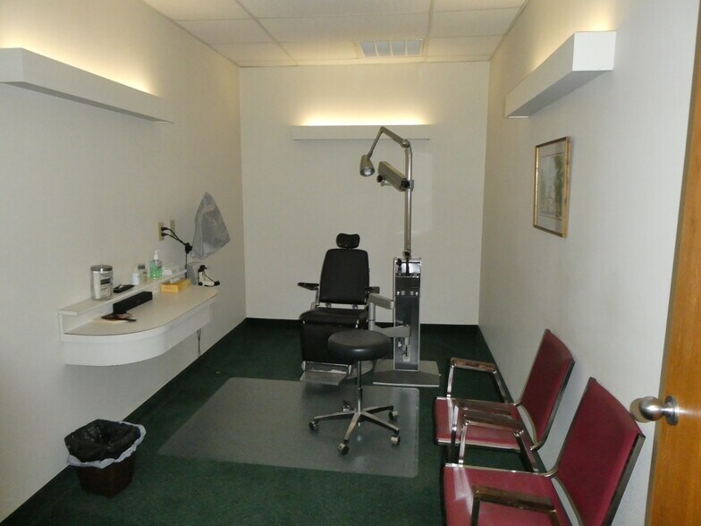 More Photos Of 310 S White Horse Pike, Somerdale Office For Lease