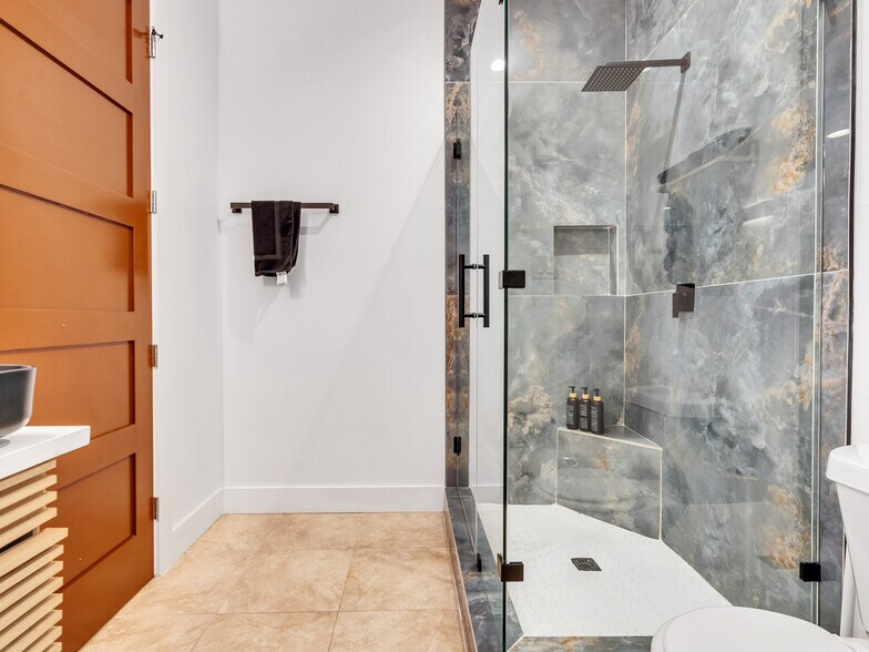 More Photos Of 10602 Blue Water Hwy, Freeport Multifamily For Sale