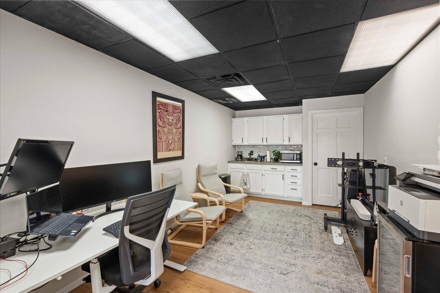 More Photos Of 200 & 204 W Main St, Waunakee Storefront Retail Residential For Sale