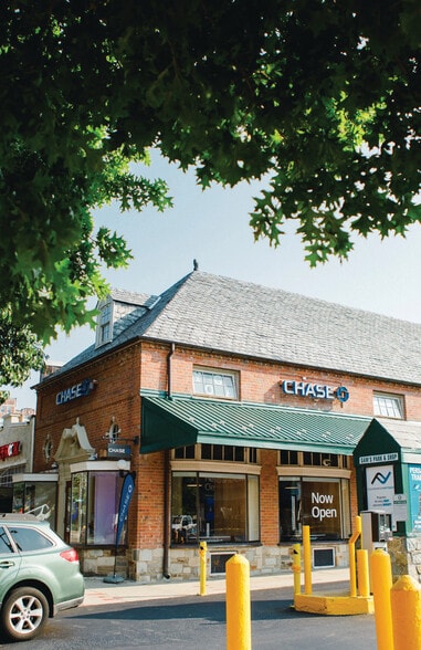 More Photos Of 3501-3529 Connecticut Ave NW, Washington Unknown For Lease