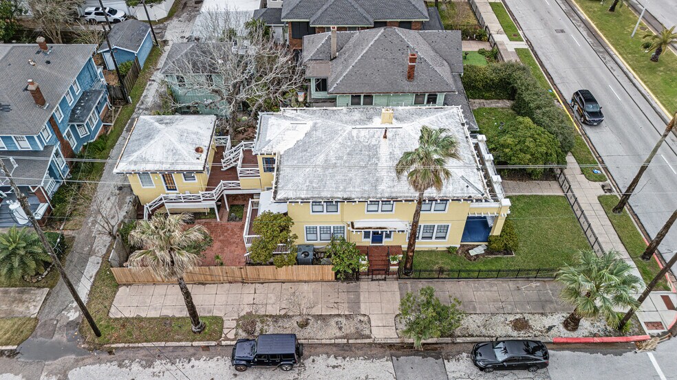 More Photos Of 1723 25th St, Galveston Hospitality For Sale
