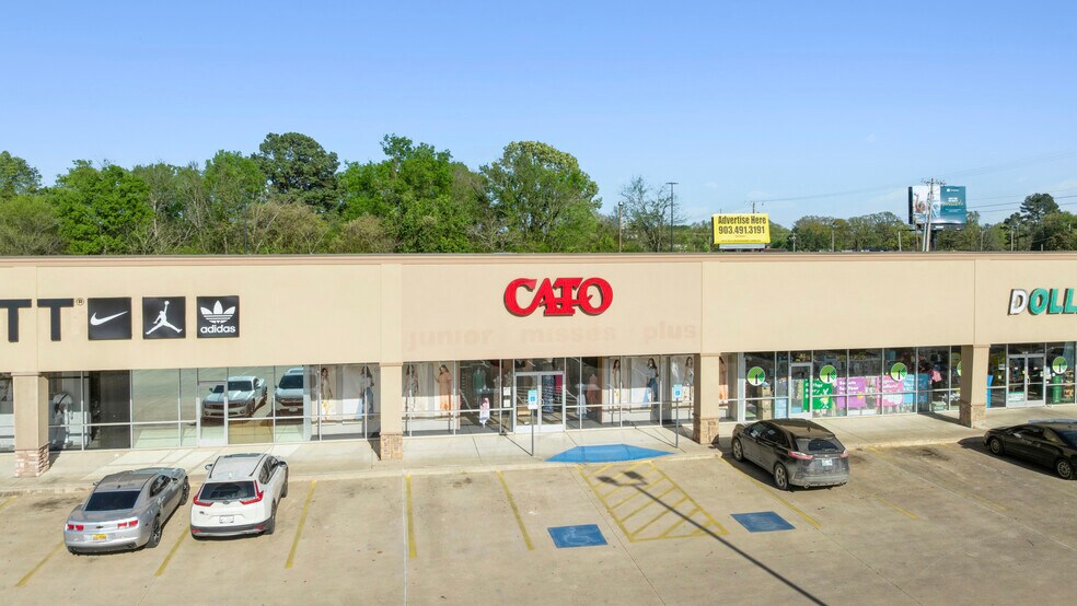 More Photos Of 1911 SE Washington St, Idabel Freestanding For Sale