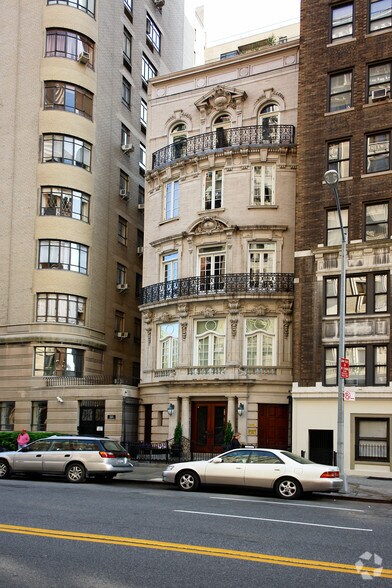 More Photos Of 349 W 86th St, New York Office Residential For Sale