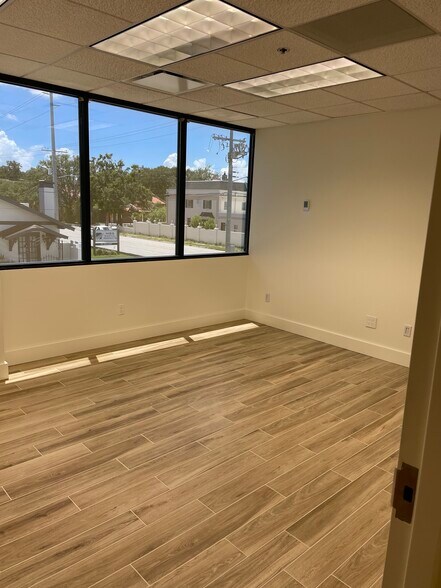 More Photos Of 1810 S Macdill Ave, Tampa Medical For Lease