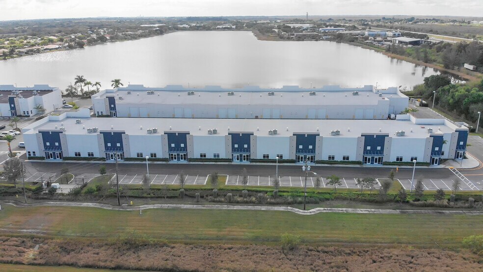 More Photos Of 21000 Sheridan St, Fort Lauderdale Warehouse For Lease