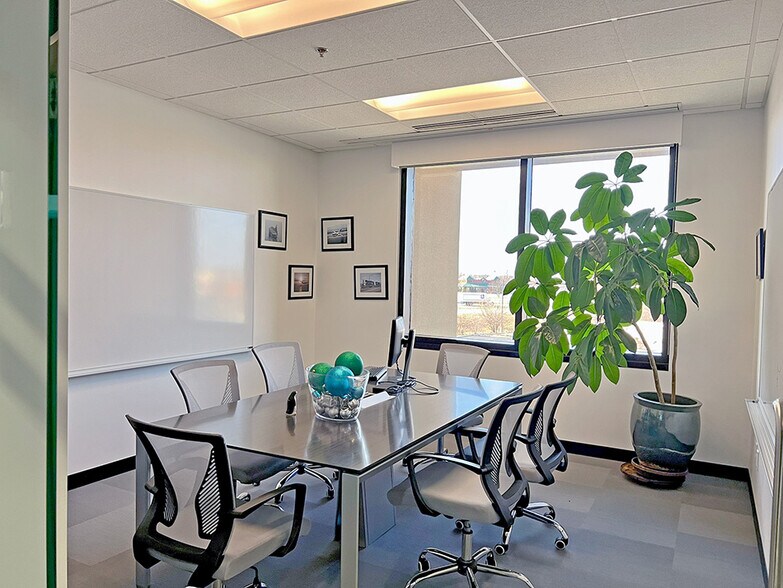 More Photos Of 475 Regency Park Dr, O'Fallon Office For Sale