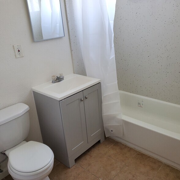 More Photos Of 810-820 Lampasas Ave, Sacramento Apartments For Sale