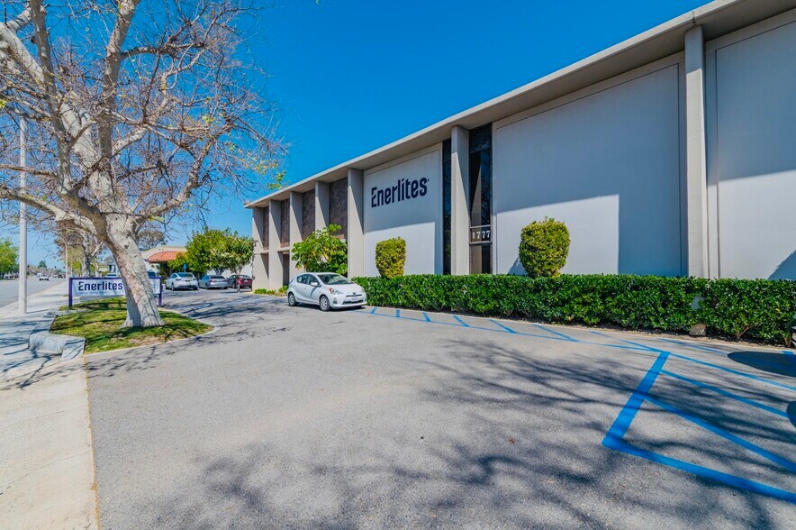 More Photos Of 1781 McGaw Ave, Irvine Warehouse For Lease