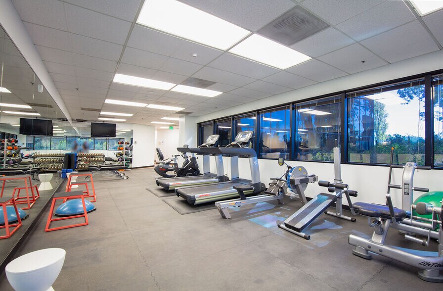 More Photos Of 1000 Marina Blvd, Brisbane Office For Lease