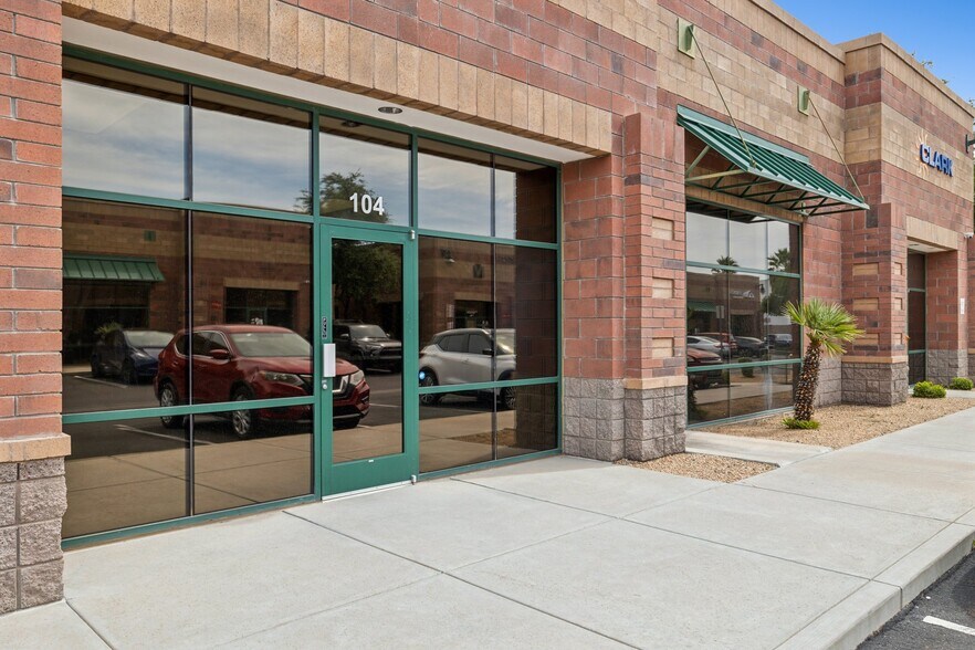 More Photos Of 20827 N Cave Creek Rd, Phoenix Office For Lease