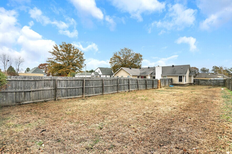 More Photos Of 5165 Getwell Rd, Southaven Office For Sale